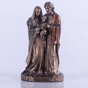 FIGURKA ŚW. RODZINA, WYS.8,5cm