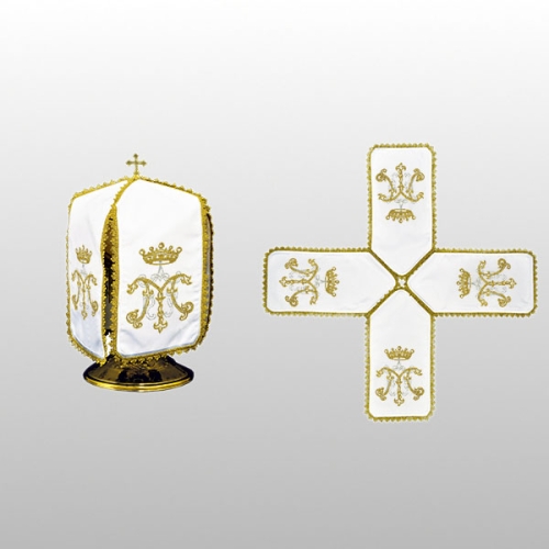 WELON NA PUSZKĘ BIAŁY HAFT MARYJNY (24cm WYS.- KRZYŻAK) (52618/1)