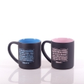 KUBEK CERAMICZNY CZARNY MAT, WYS.9,5CM X FI=8,5CM, KOLOR W ŚRODKU - MIX