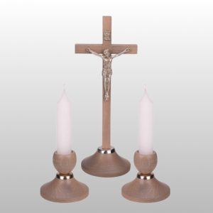 ZESTAW KOLĘDOWY DREWNIANY, KRZYŻ+ LICHTARZE+ ŚWIECE, kolor SZARY, wys.20cm