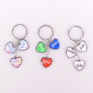 BRELOK POTRÓJNY SERCE - METAL, MIX  8,5CM X 2,0CM