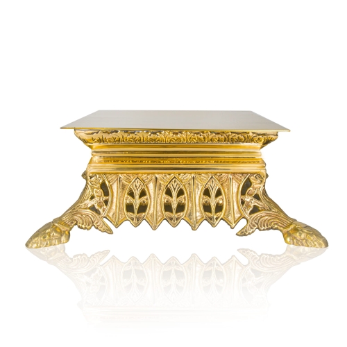 TRON NA MONSTRANCJĘ SZER. 27cm, DŁ. 27cm, WYS. 11cm