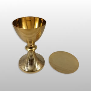 KIELICH + PATENA, WYS. 21CM, ZŁOCONY