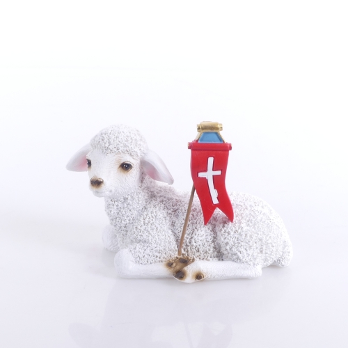 FIGURKA BARANEK WIELKANOCNY Z CHORĄGIEWKĄ 8CM
